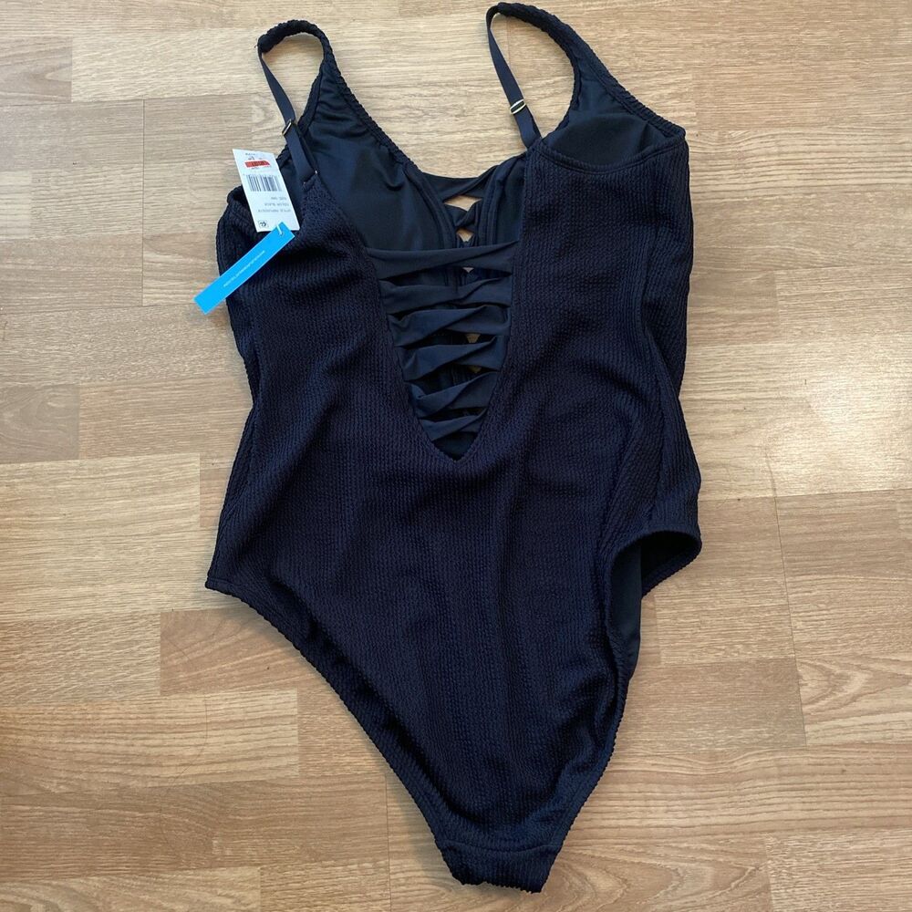 Bleu Rod Beattie Plus Size Pucker Up Lace Down Ribbed Swimsuit Size 18W NWT $135 - Picture 7 of 8